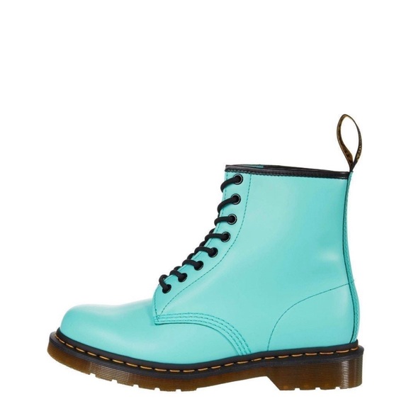 NWT  DR.MARTENS 1460 SMOOTH LEATHER BOOTS - Picture 2 of 12